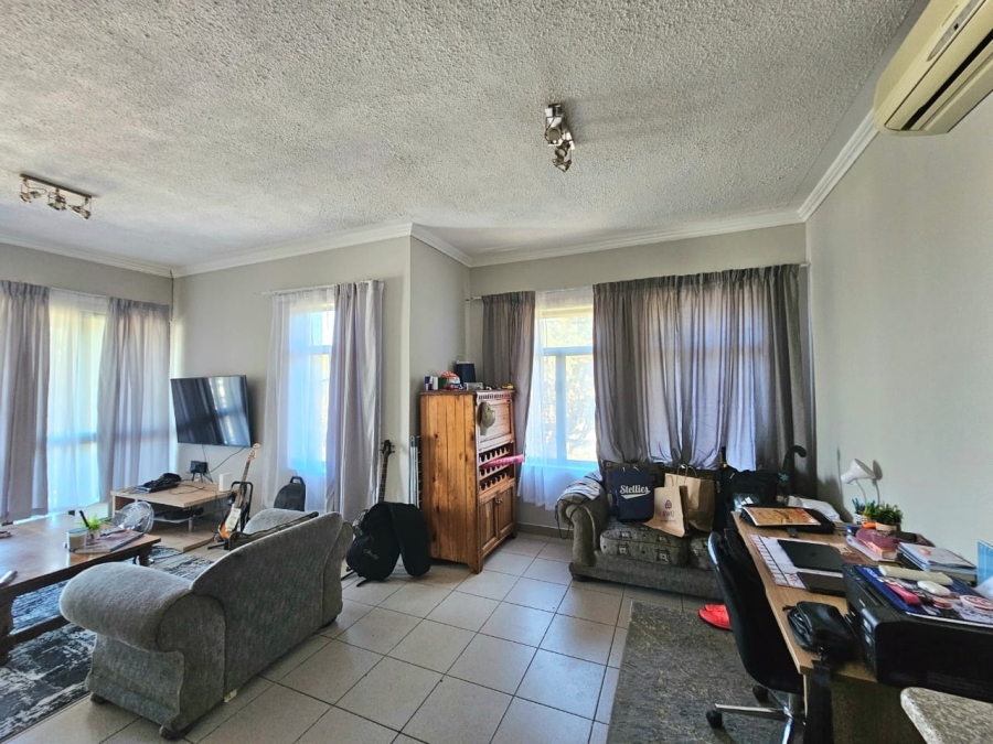1 Bedroom Property for Sale in Die Bult North West